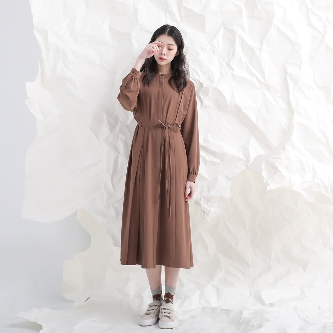 Guangyin_光阴打褶洋装_21AF152_棕 - 洋装/连衣裙 - 聚酯纤维 咖啡色