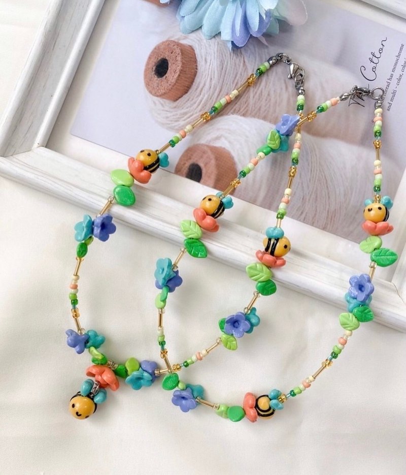 可爱的小蜜蜂项链 Bloom with Bee 项链 软陶项链 - 项链 - 粘土 