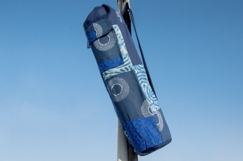 手工拼布瑜珈垫背包/yoga bag/瑜伽包/编织包/织布包-蓝染木刻印 - 侧背包/斜挎包 - 棉．麻 蓝色