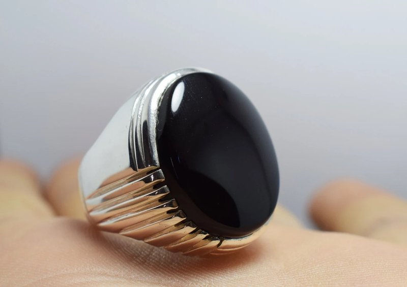 红黑色也门玛瑙戒指 手工男戒 纯银宝石戒指 男士饰品 - 戒指 - 宝石 黑色