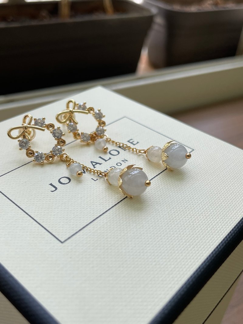 雪人//天然翡翠A货 白翡 美国14K GF配饰 925银镀金 耳针 - 耳环/耳夹 - 玉石 