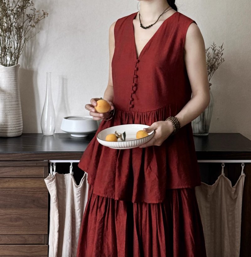 复古文青 / 朱红暗纹背心上衣 / 半裙套装 - 女装背心 - 其他材质 红色