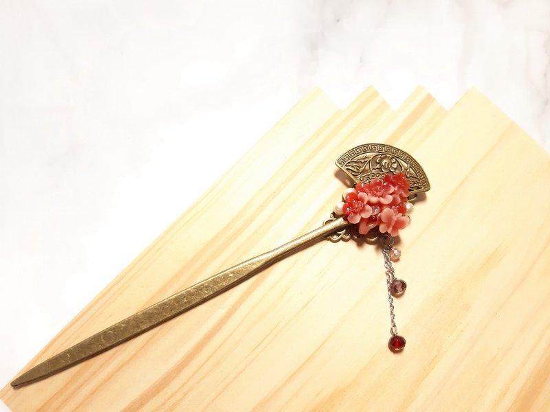 春风引蝶 珊瑚红 发簪 造型 珍珠 - 发饰 - 其他材质 红色