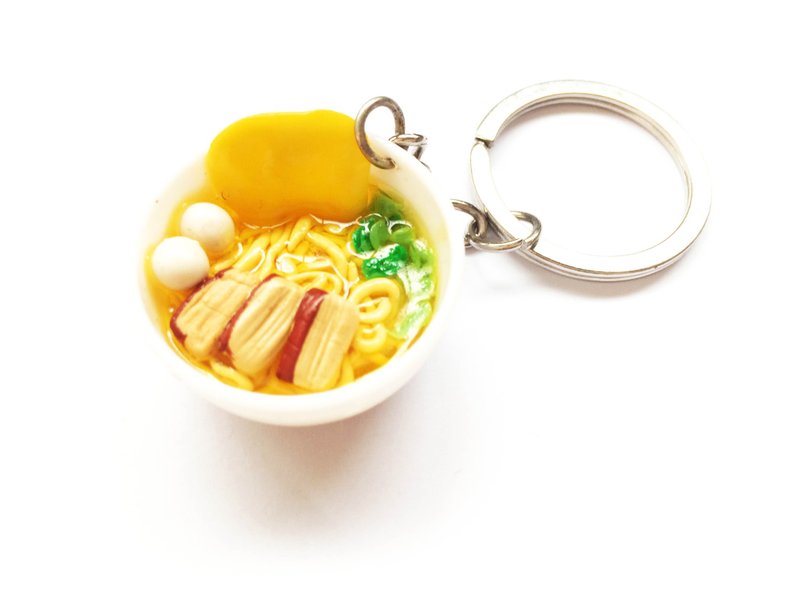 Red pork noodle keychain - 钥匙链/钥匙包 - 粘土 黄色