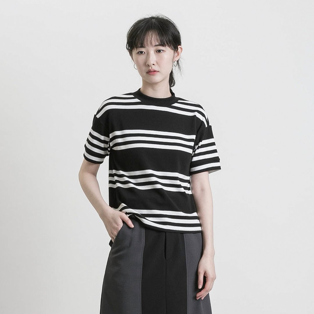 Free_随心微领上衣_9SF000_黑底白条 - 女装上衣 - 棉 黑色