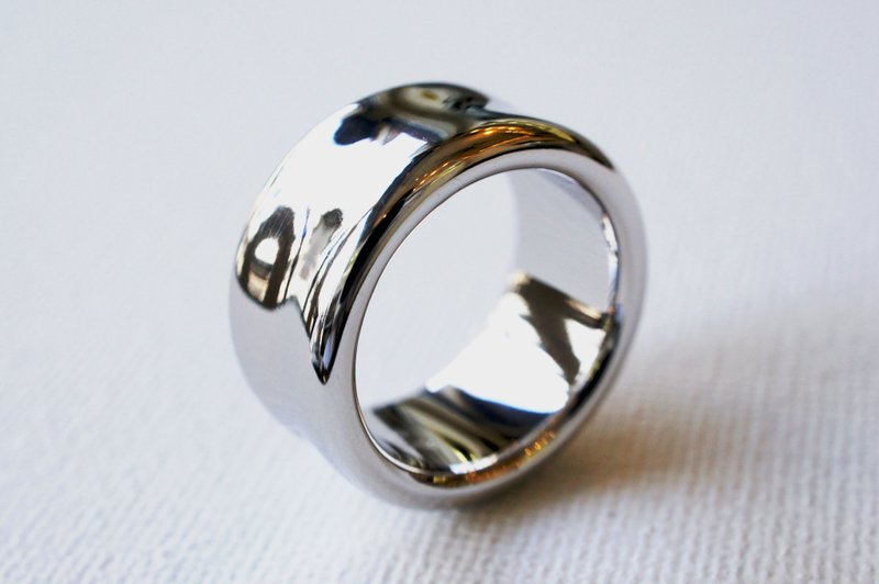 Wide smooth ring (Silver type) - 戒指 - 其他金属 灰色