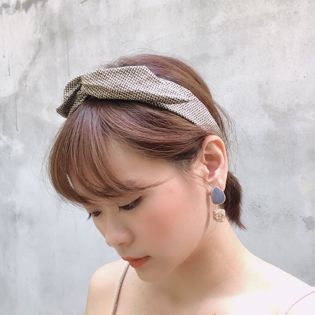 那个穿条纹过斑马线的女孩 好烦小姐 铝线 发带 复古 - 发饰 - 棉 咖啡色