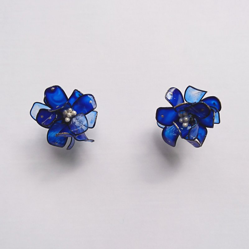 <琉璃>造型手工设计树脂耳环/耳钉款/earring/accessories - 耳环/耳夹 - 其他材质 蓝色