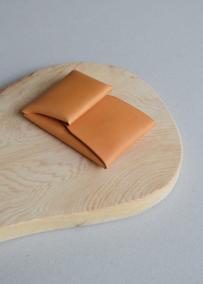 【零钱卡包】植鞣皮革/经典焦糖色/卡夹/定制化烫印名字 - 零钱包 - 真皮 卡其色