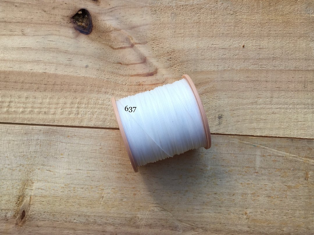南美制手缝圆蜡线 【#637纯白色】 0.65mm 30米 48色选择 蜡线 手缝线 圆蜡线 皮革工具 手工皮革 皮革配件 皮革DIY Leatherism 港产皮革 - 编织/刺绣/羊毛毡/裁缝 - 棉 白色