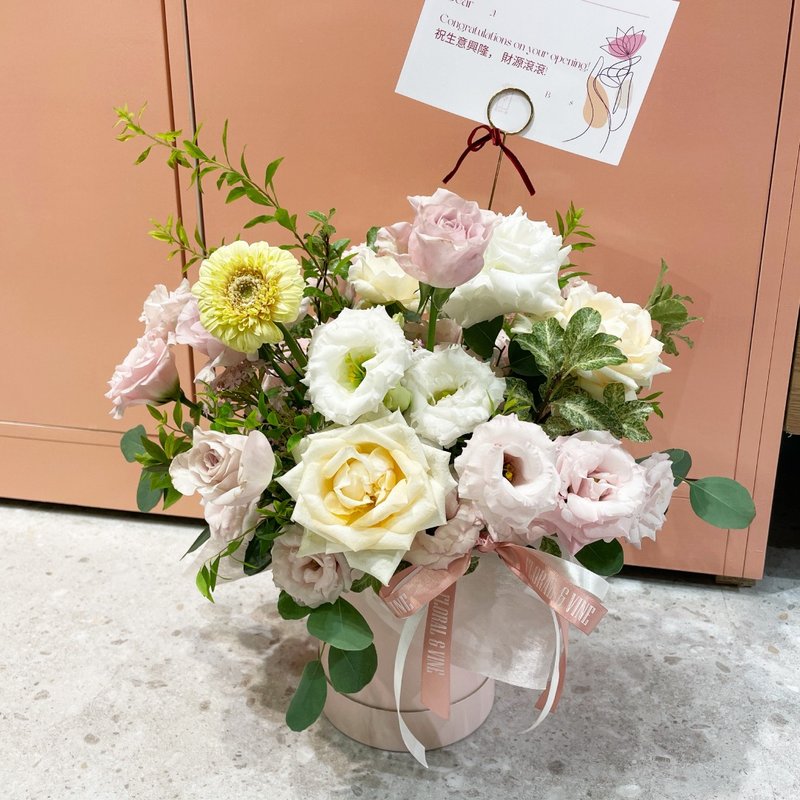 Paris Garden 巴黎小花园祝贺鲜花盒 开幕花礼 送礼乔迁生日花盒 - 干燥花/捧花 - 植物．花 