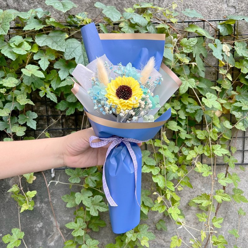 Hello Green FS008新款2023向日葵花束 毕业花束 送礼 干燥花 - 摆饰 - 植物．花 多色