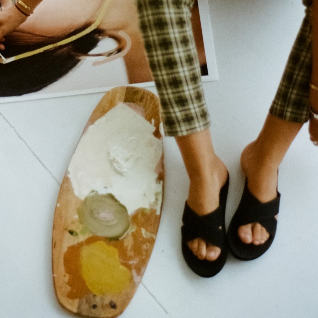 indosole CROSS 环保 拖鞋 墨碳黑 女鞋 - 拖鞋 - 环保材料 黑色