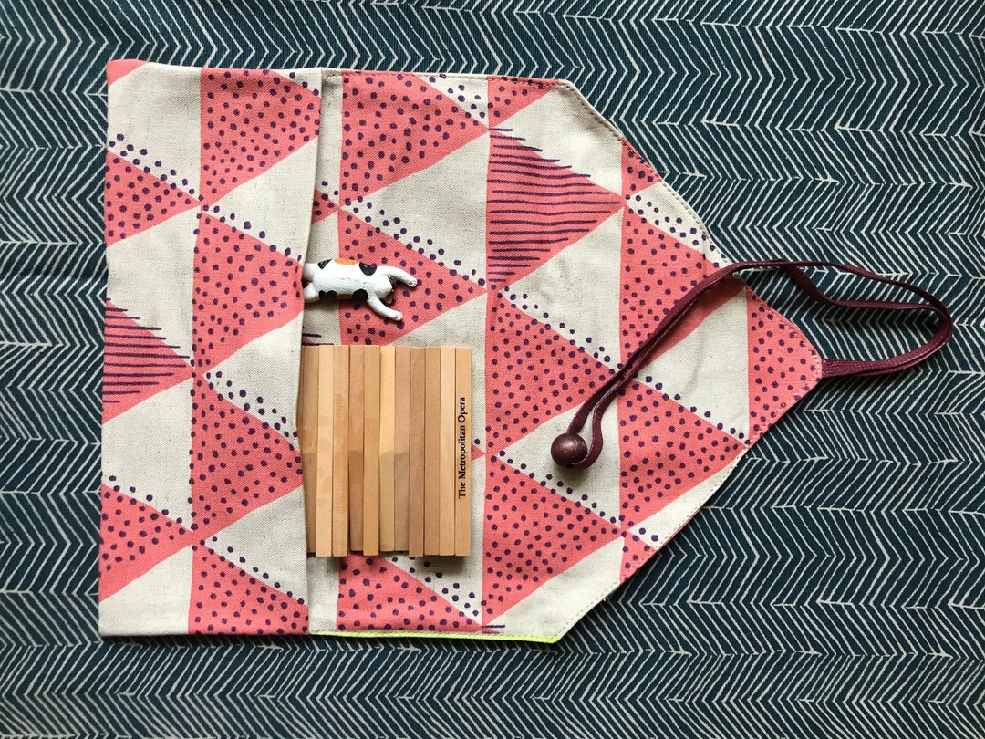 三角屋型粉红芝麻布卷式餐具套 - 筷子/筷架 - 棉 粉红色
