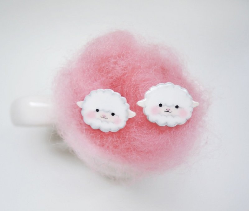 软绵绵小绵羊耳环 绵羊 手工耳环 抗敏耳针 无痛耳夹 - 耳环/耳夹 - 树脂 白色