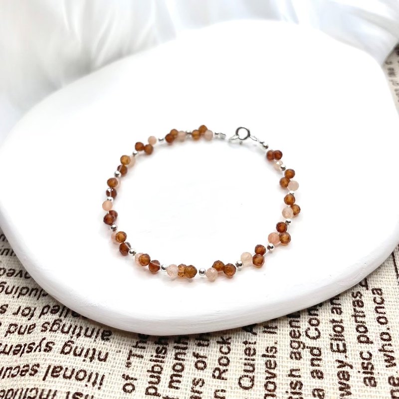 【阳光明媚】太阳石 橙石榴 水晶手链 手链 水晶手链 手链 女神晶 - 手链/手环 - 水晶 金色