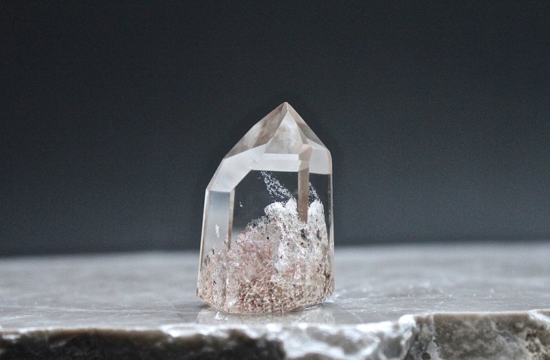 石栽 SHIZAI-白异象水晶柱-含底座 - 摆饰 - 水晶 白色