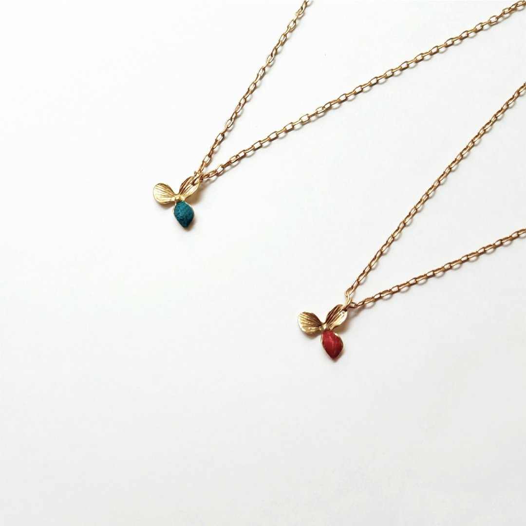 花日常项链 | 设计师VitalitéJewelry | Alley独家永续珠宝 - 项链 - 其他金属 金色