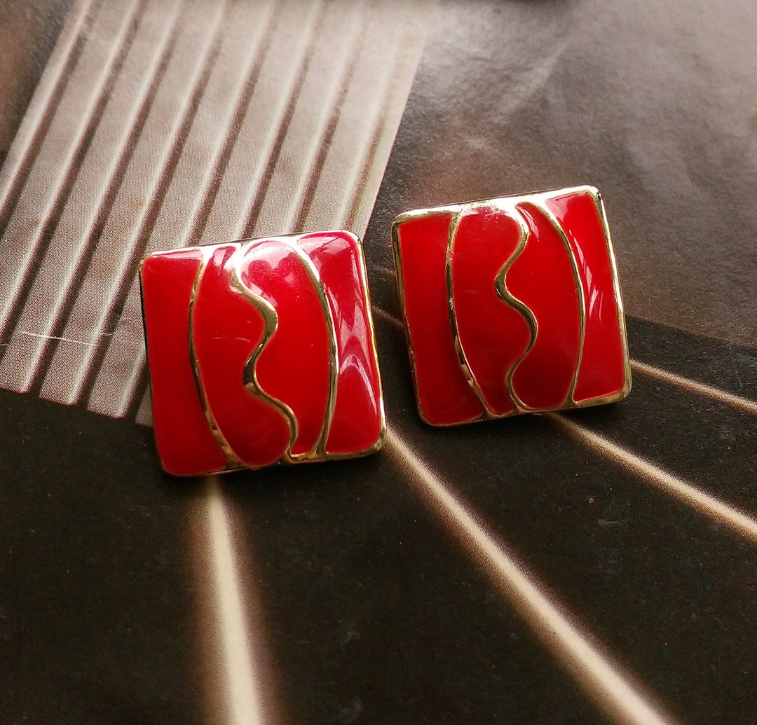红金 夹式耳环。西洋古董饰品 - 耳环/耳夹 - 其他金属 金色