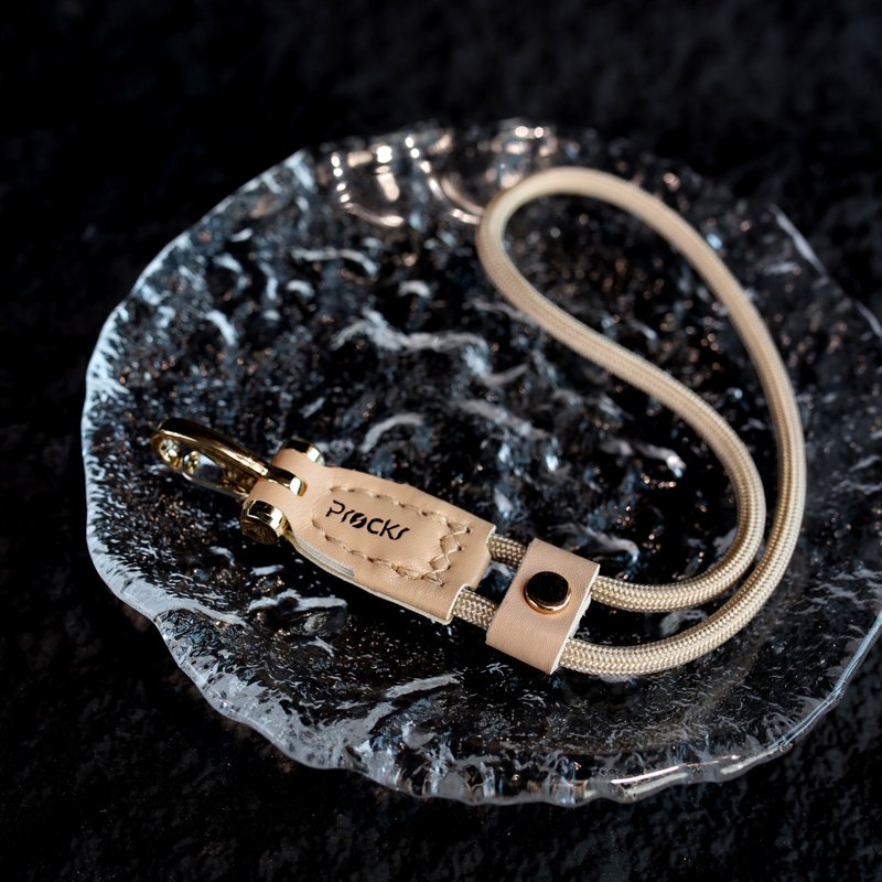 Prockr】手机腕绳-肤色革(1)-素色绳/手机绳/防丢绳 - 挂绳/吊绳 - 聚酯纤维 卡其色