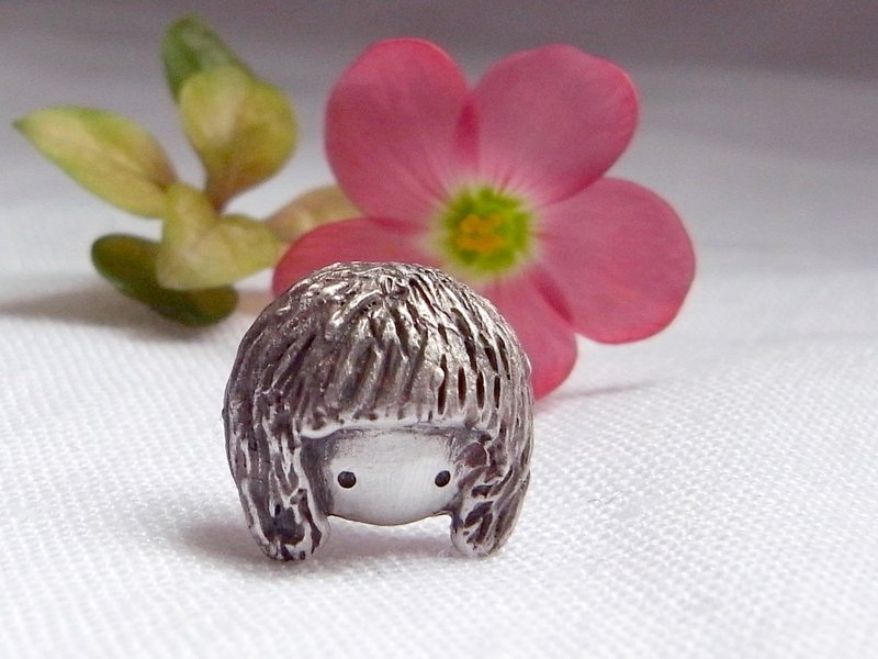 长发女孩 · 娃娃头 | 纯银 耳针 耳环 |1款是单1个喔 ! - 耳环/耳夹 - 银 灰色