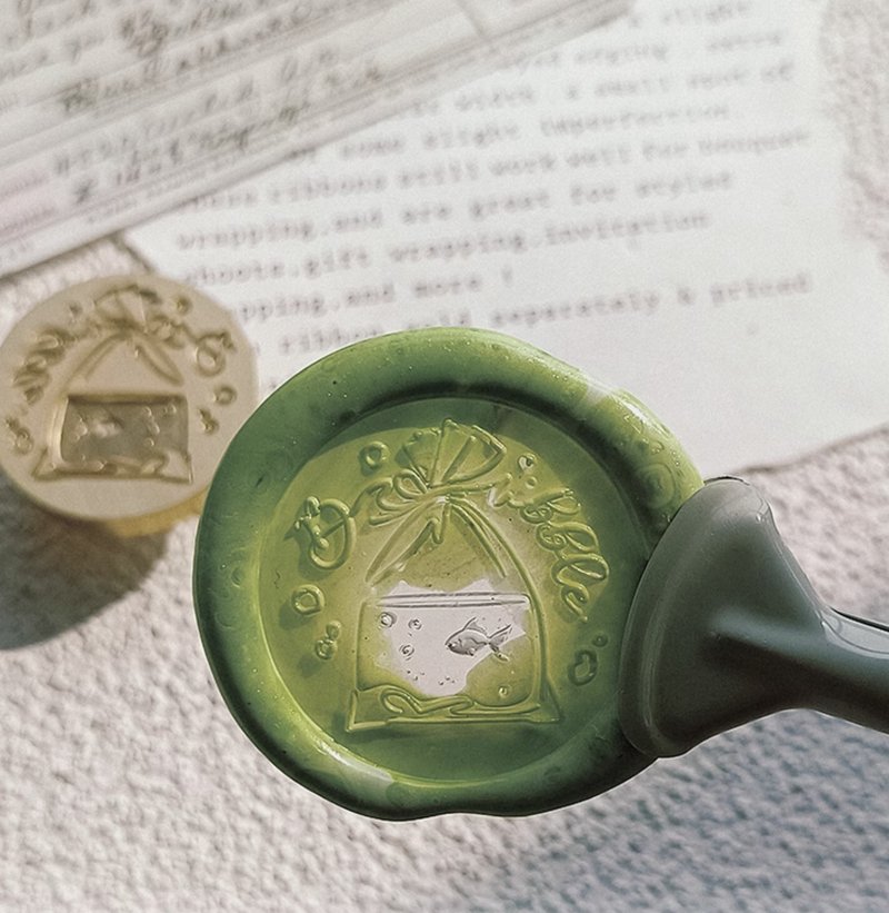 氣泡金魚 夏の日差し 火漆封蠟印章 黃銅异形浮雕 DIY手帳素材 - 印章/印台 - 其他金属 金色