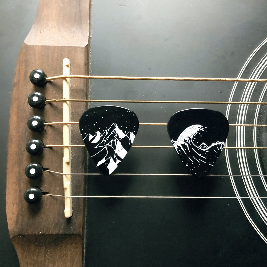 Guitar Pick set of 2 (山/海) - 卡片/明信片 - 纸 黑色
