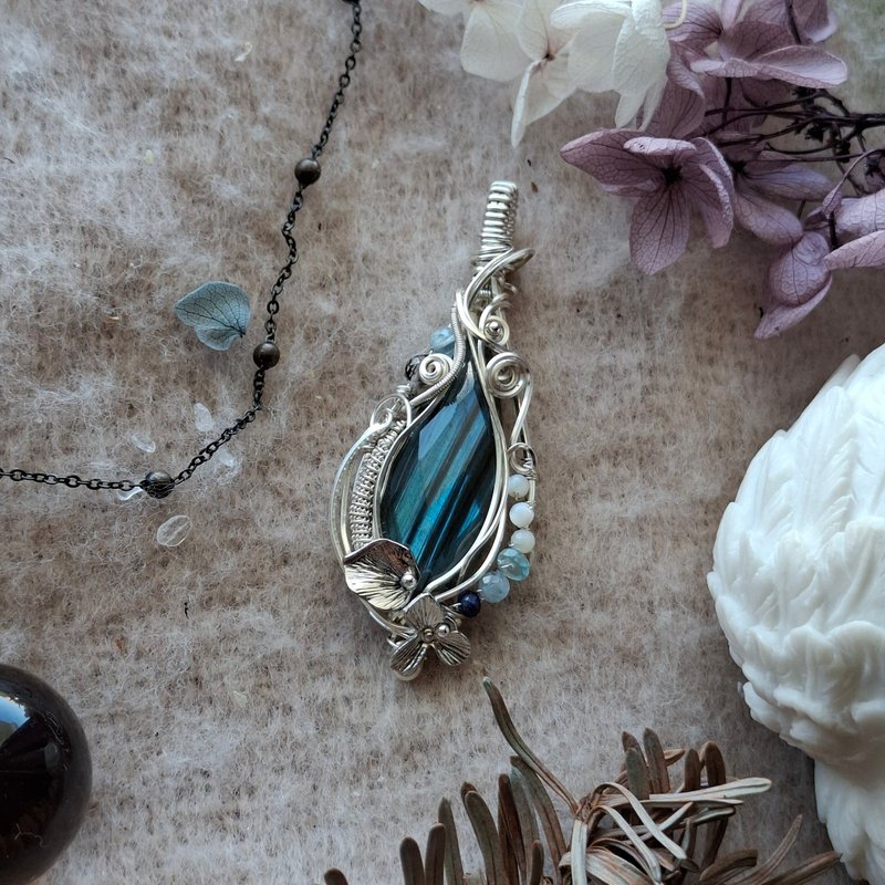 【山眠】一抹天光 拉长石坠饰 - 项链 - 半宝石 蓝色