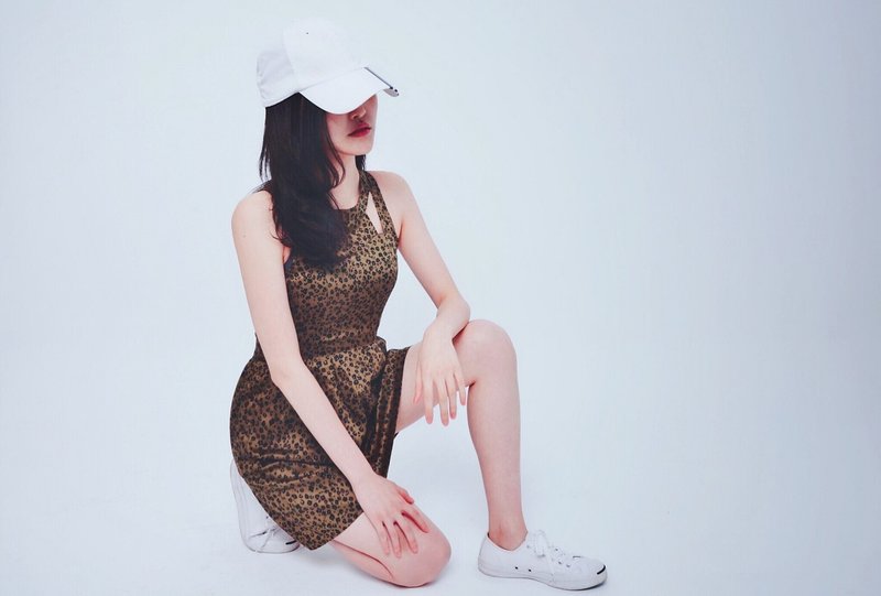 五折换季出清【Olivia 奥莉薇亚】印花纯棉无袖洋装－俏女孩墨绿 - 洋装/连衣裙 - 棉．麻 绿色