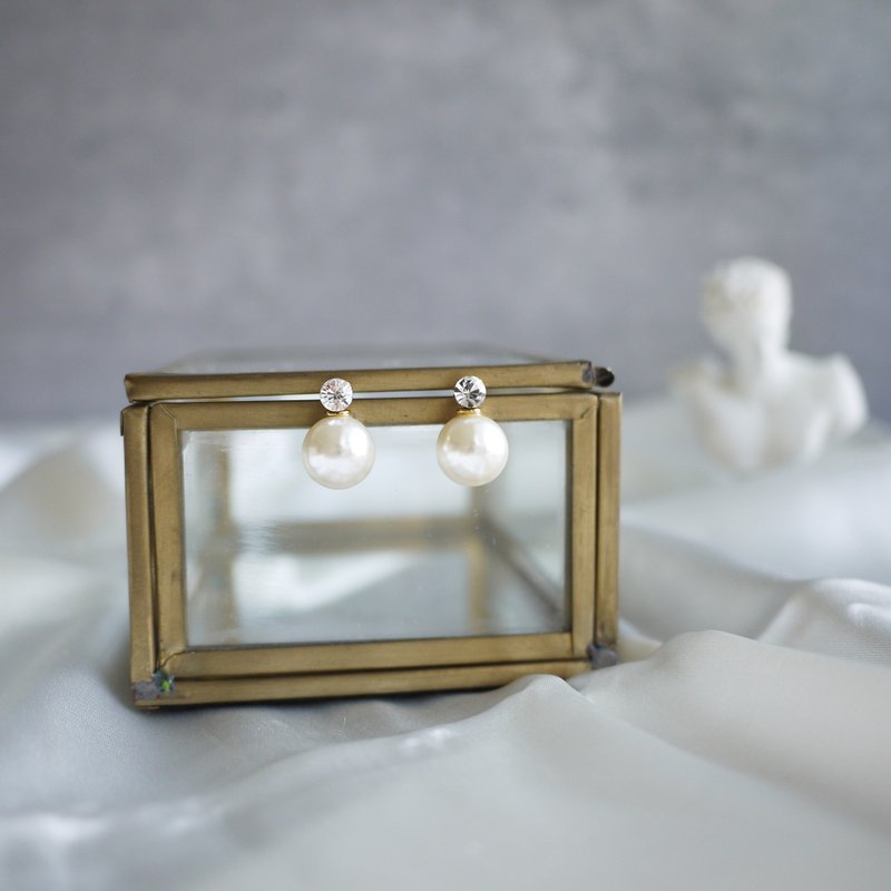 简约珍珠水钻耳环 - 耳环/耳夹 - 其他金属 金色
