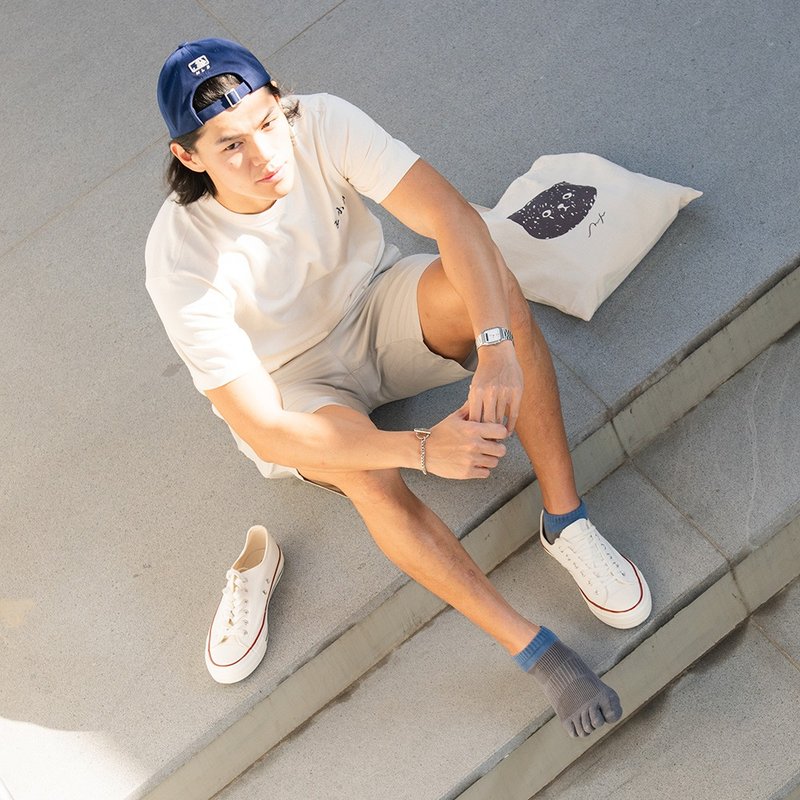 【日和ひより】立体足间五趾袜-暖灰蓝-船型-L-除臭/厚底 - 袜子 - 棉．麻 