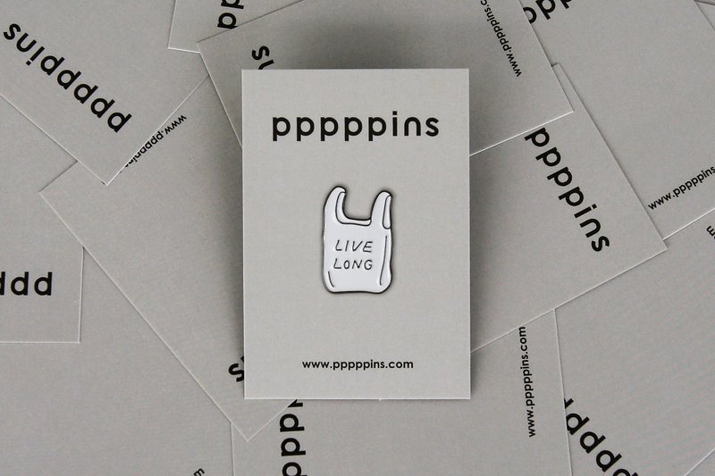 Live Long 塑胶袋 珐琅别针 - 胸针 - 其他金属 灰色