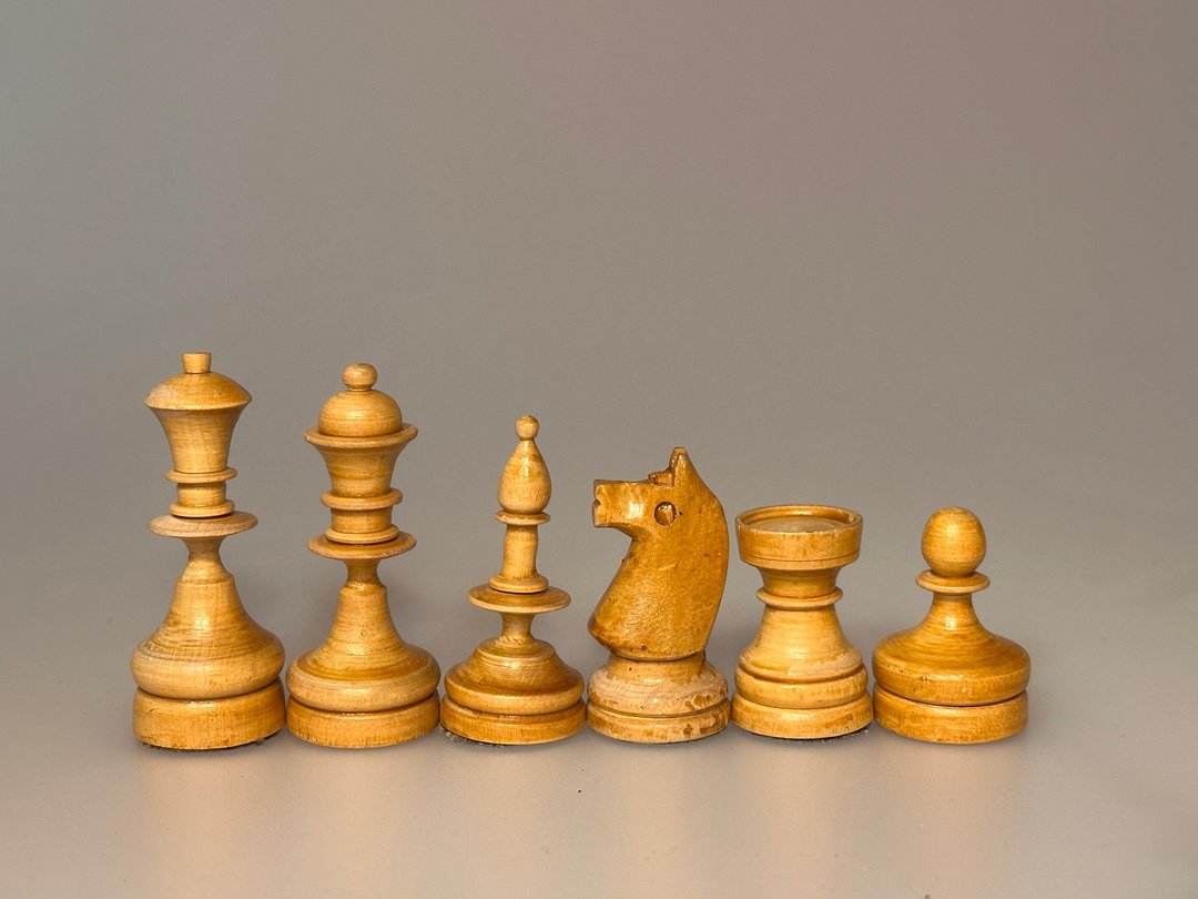 最稀有的苏联时期俄罗斯西洋棋 1949 至 1953 年 - 桌游/玩具 - 木头 黑色