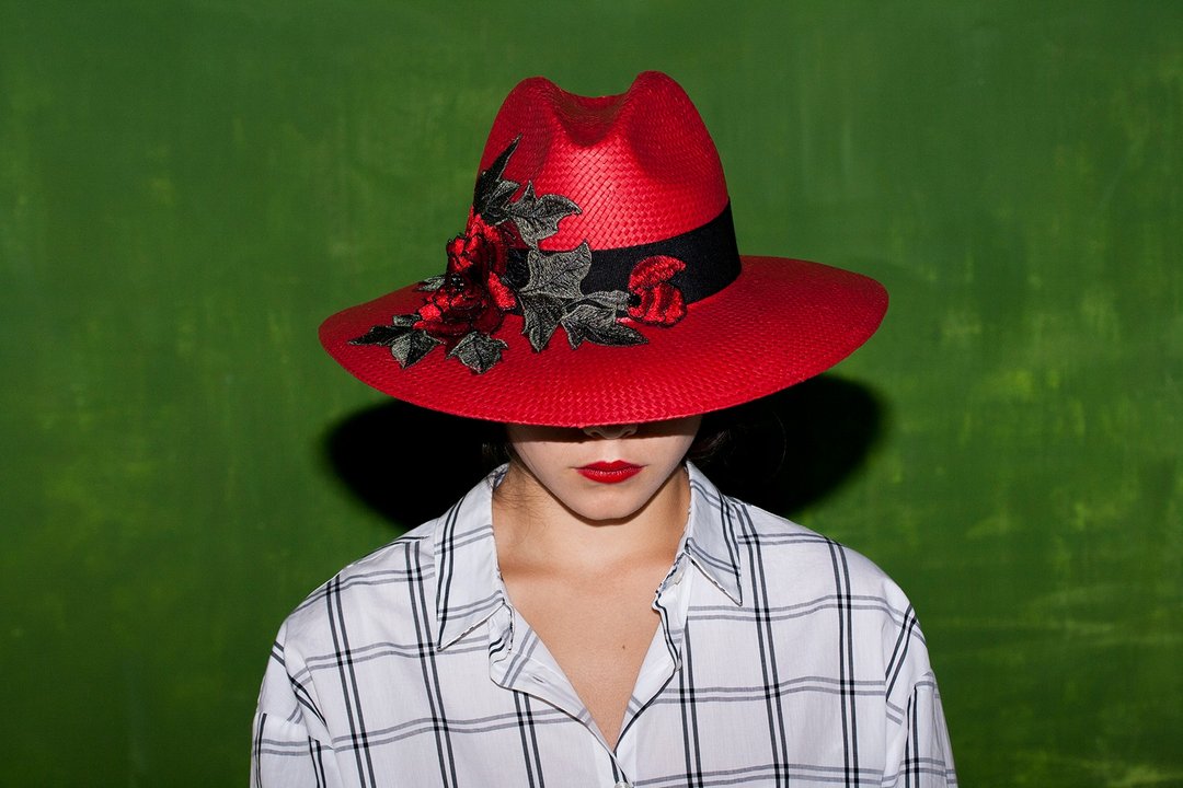 ITA BOTTEGA【Made in Italy】玫瑰绅士帽 - 帽子 - 纸 红色