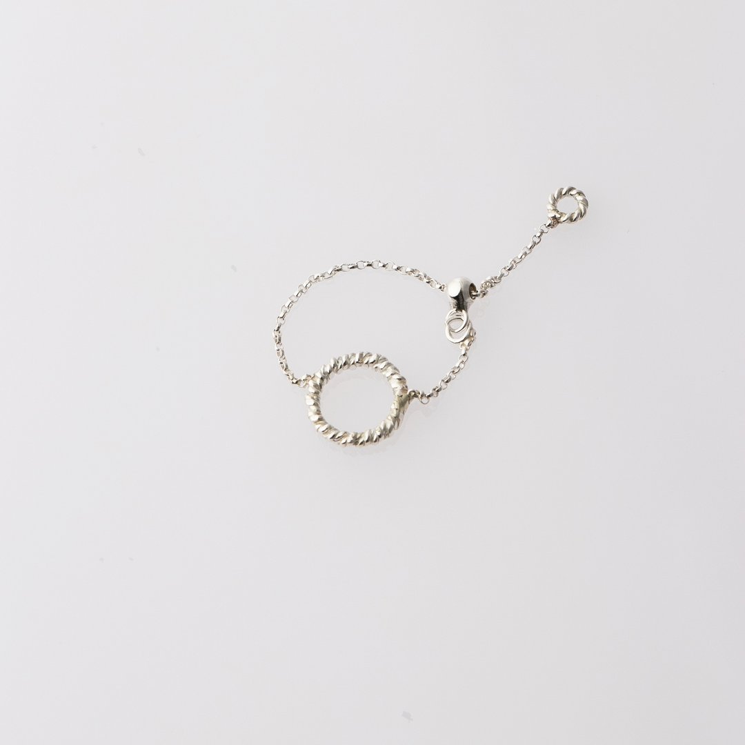 川越【Silver 925】柳丝 可调式戒指 纯银戒指 手作订制 - 戒指 - 纯银 银色