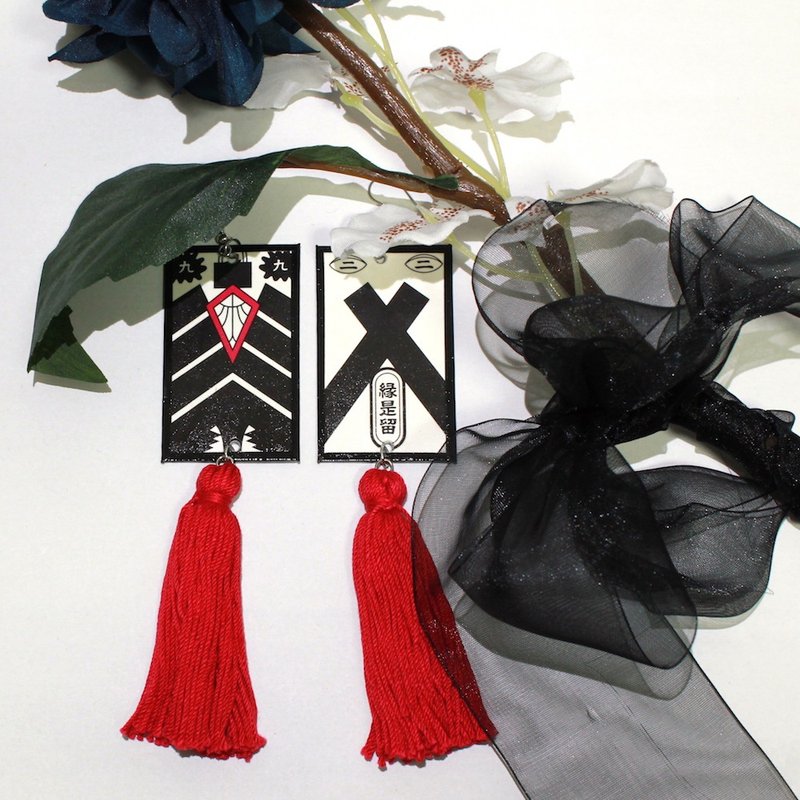 株札流苏耳环 / 伍漆 - 耳环/耳夹 - 纸 