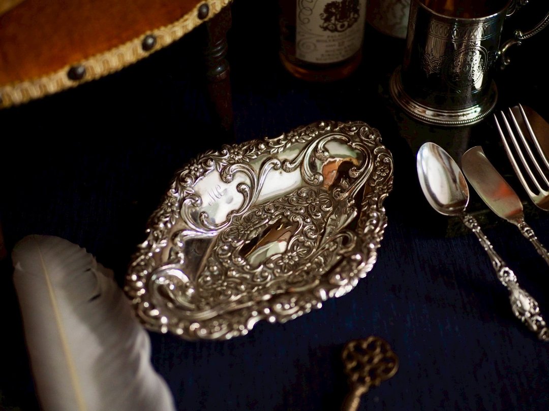 英国1897年纯银 Bon Bon Dish - 摆饰 - 纯银 银色