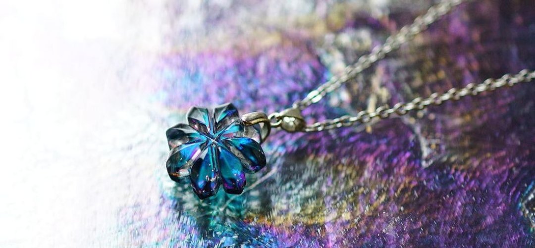 [Made to order] Flowers blooming in the sea of blue stars - 项链 - 玻璃 蓝色