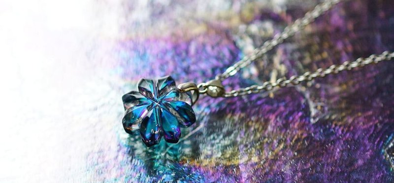[Made to order] Flowers blooming in the sea of blue stars - 项链 - 玻璃 蓝色