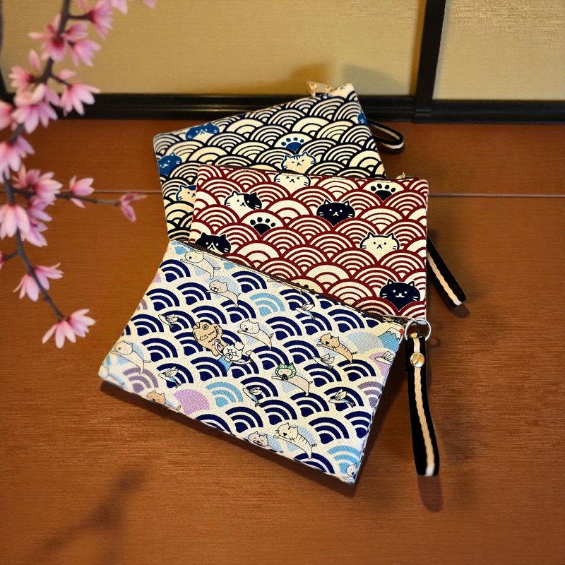 BagelMom一拉三层手拿布包-日和猫系-手作布包-红蓝款 - 手拿包 - 棉．麻 多色