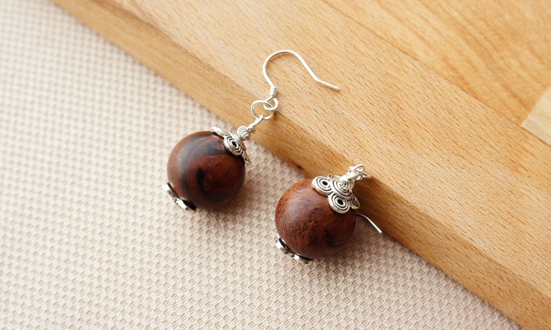 Mr. Cypress 肖楠木质耳环 - 耳环/耳夹 - 木头 咖啡色