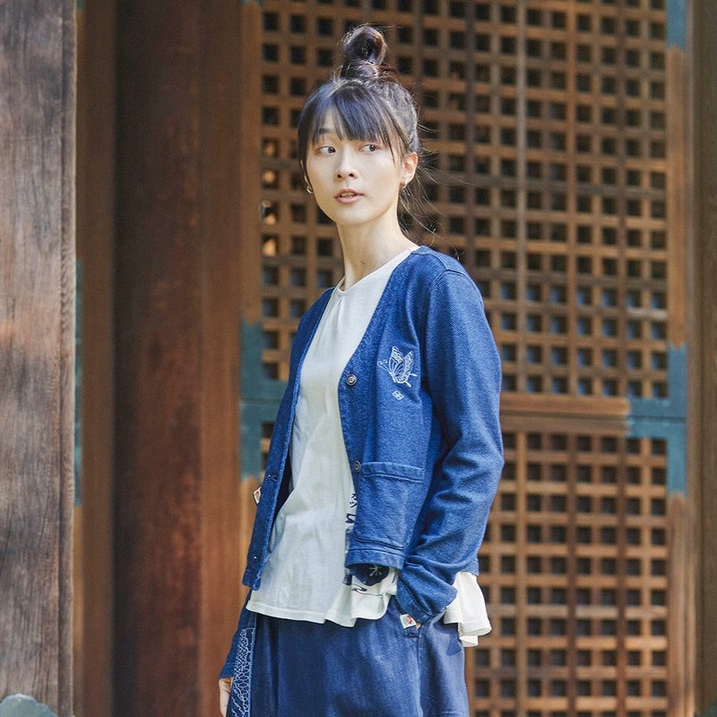 江户胜 日系 女装 蝴蝶刺绣针织长袖外套(拔洗蓝) #上衣#外套 - 女装休闲/机能外套 - 棉．麻 