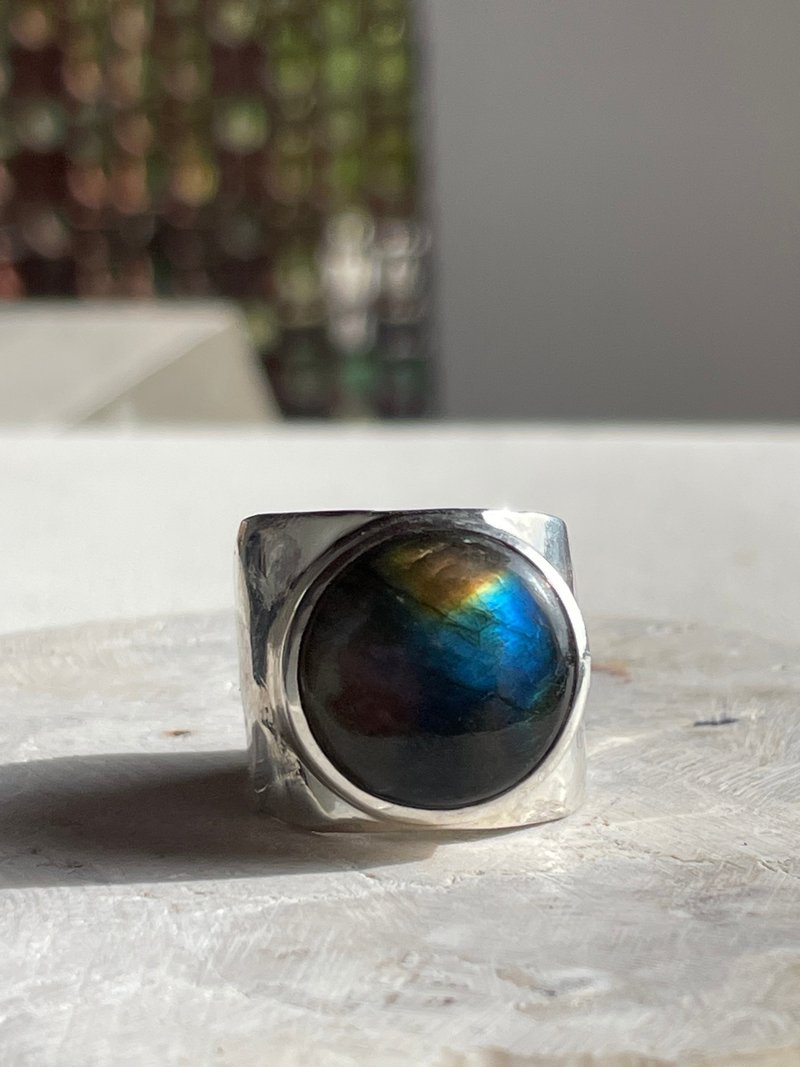 大拉长石戒指,圆形宝石戒指,纯银戒指,送给女士的礼物 - 戒指 - 纯银 银色