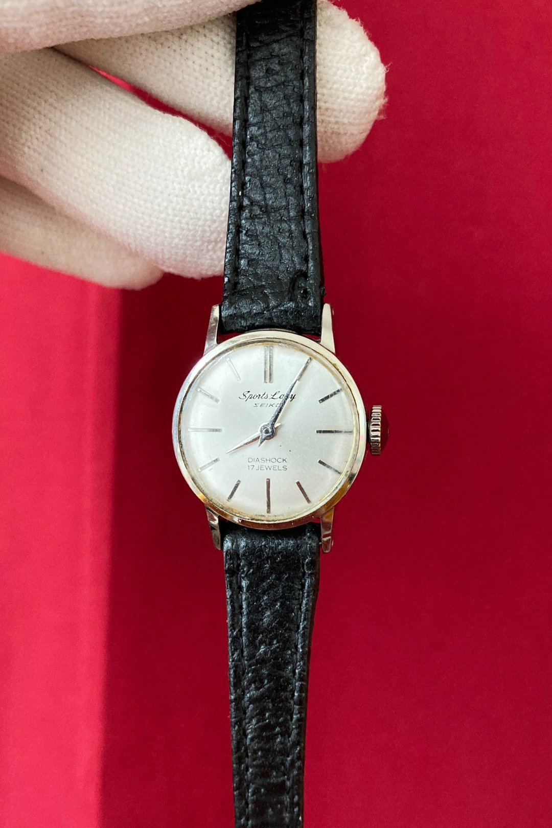 SEIKO SPORTS LADY DIASHOCK 17JEWELS 手动上链机械表 古董表 - 女表 - 其他材质 银色