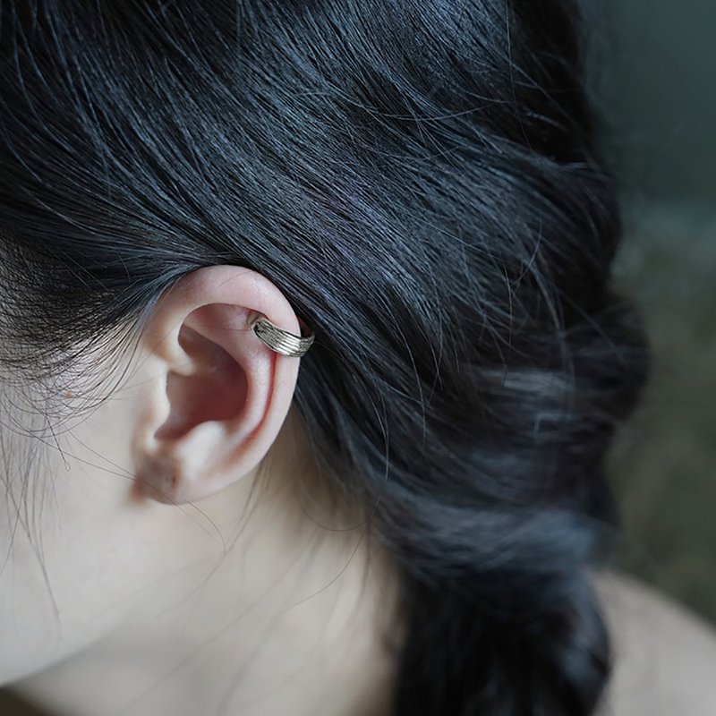 FOREST LETTER 葡萄风信子耳骨夹 S925银 - 耳环/耳夹 - 银 