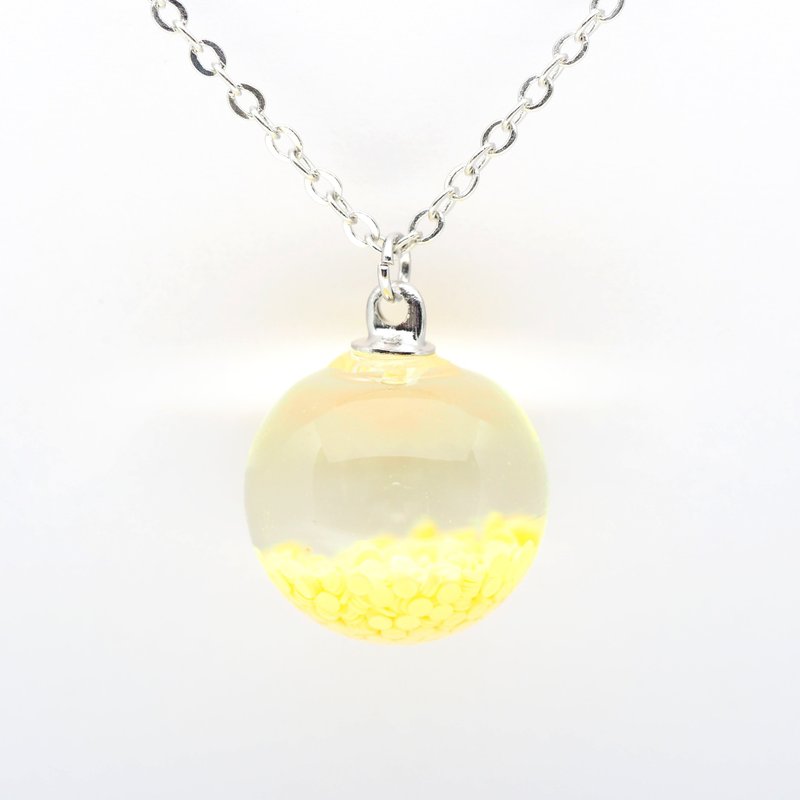 “爱家作-OMYWAY”DIY 手工制作 复古 萤光黄 圆圈 水 飘 玻璃球 颈链 Water Necklace - Glass Globe Necklace 1.4cm - 颈链 - 玻璃 白色