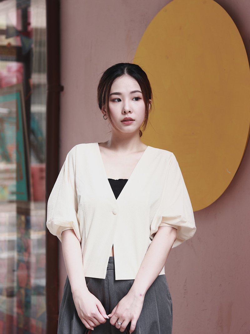 *现货 限定优惠*生如夏花 系列 灯笼袖上衣 - 女装上衣 - 其他材质 黑色