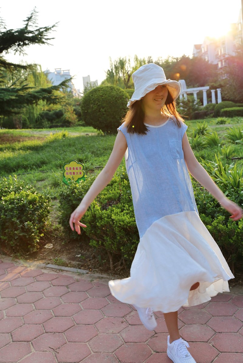 蓝歌飞鸟 色織纯亚麻 蓝白拼色洋裝 微宽鬆 - 洋装/连衣裙 - 棉．麻 蓝色