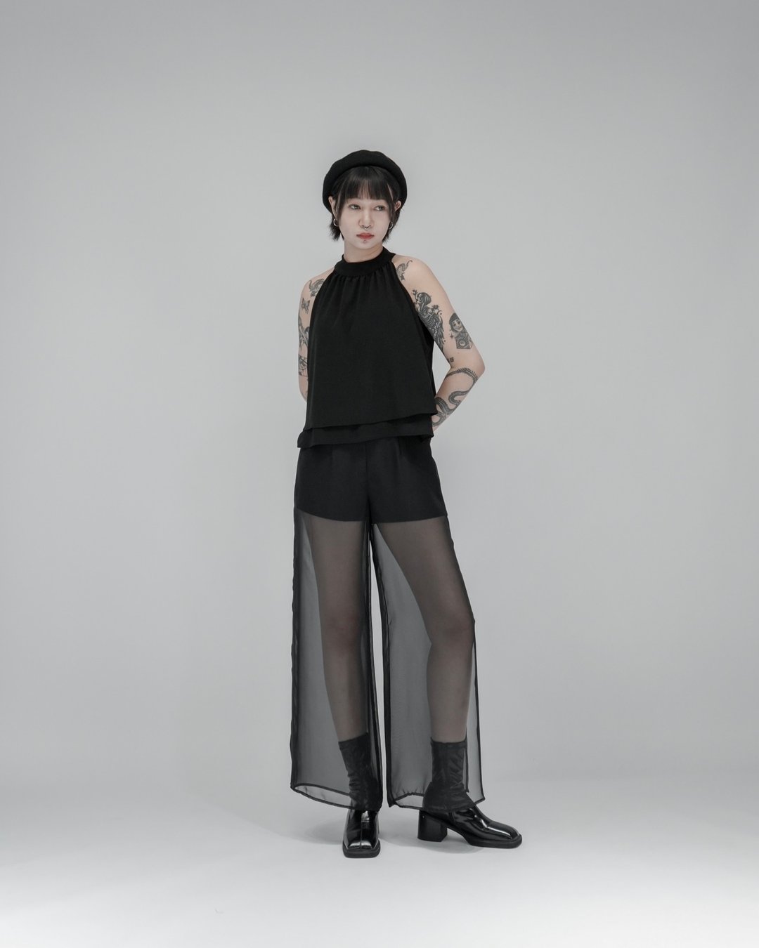 MUKK DESIGN 双层异材质雪纺拼接削肩背心 - 女装背心 - 聚酯纤维 黑色