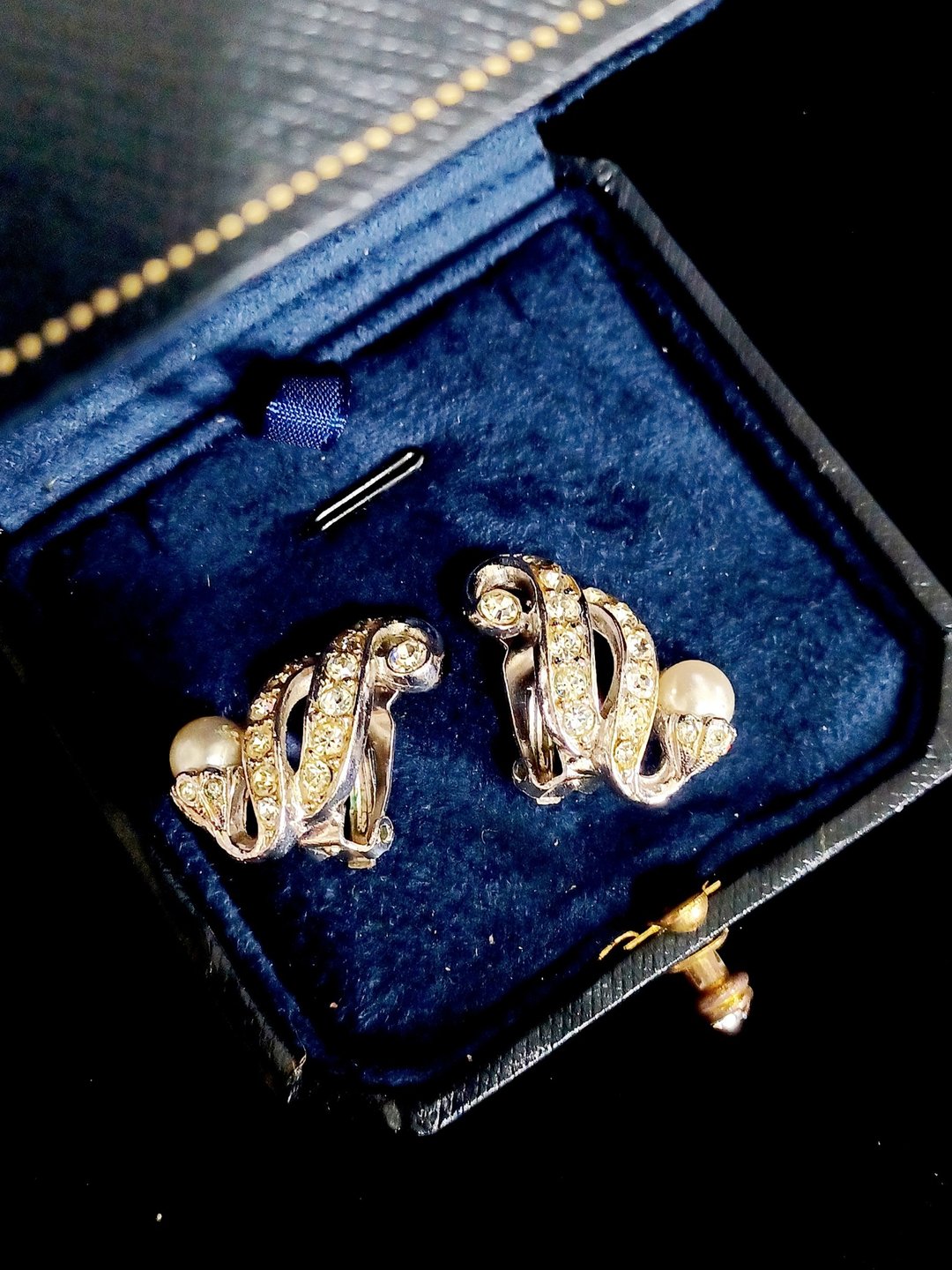 Avintage jewelry  高雅莱茵镶珠 夹式耳环 - 耳环/耳夹 - 其他金属 